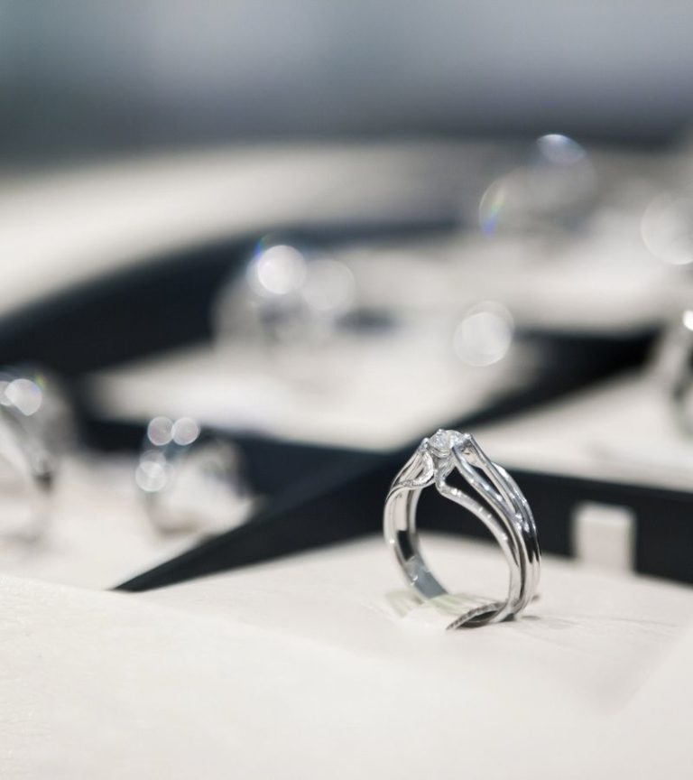 6 Tips for Buying an Ethical Engagement Ring