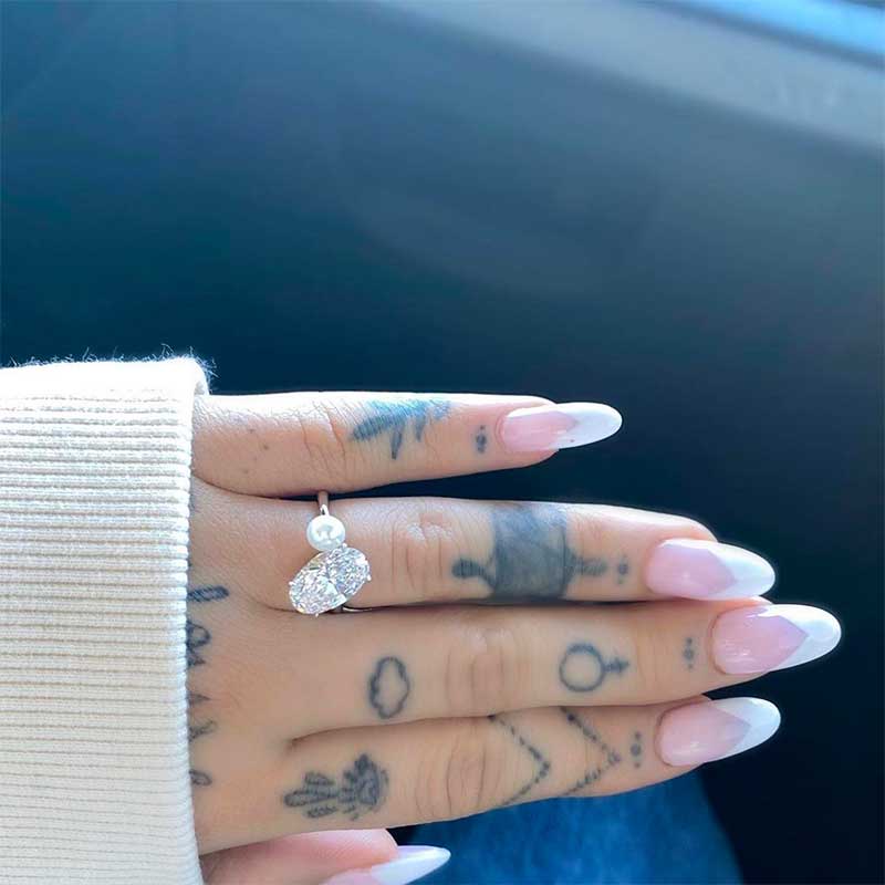 Ariana's unique engagement ring