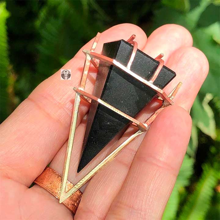 Black Tourmaline is The Powerhouse For Removing Negative Energy