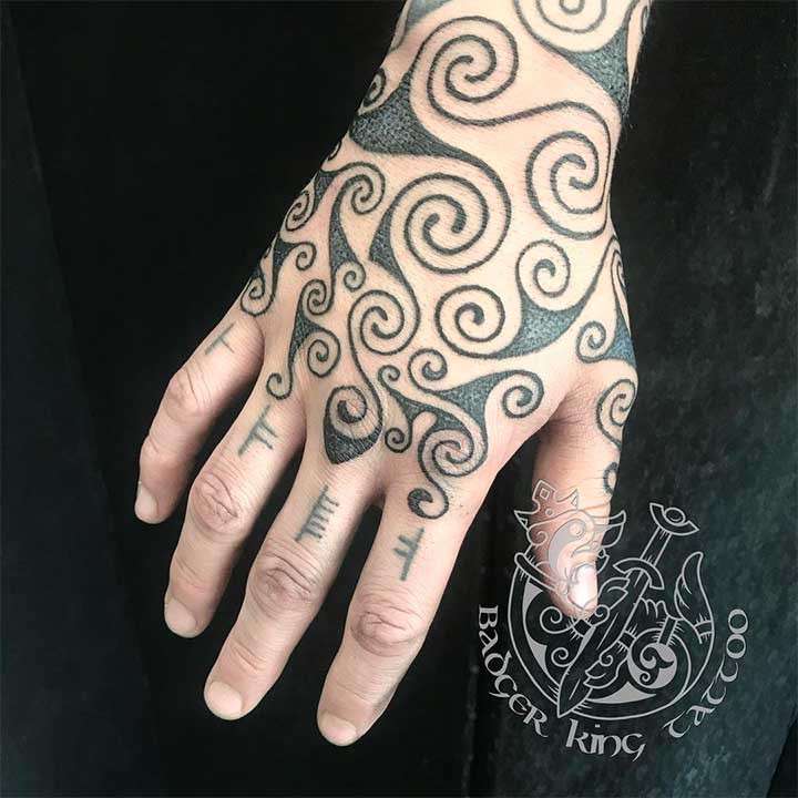 small celtic tattoos for females and meanings