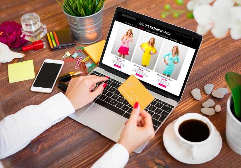 5 Essential Tips Every Woman Has To Know When Buying Clothes Online