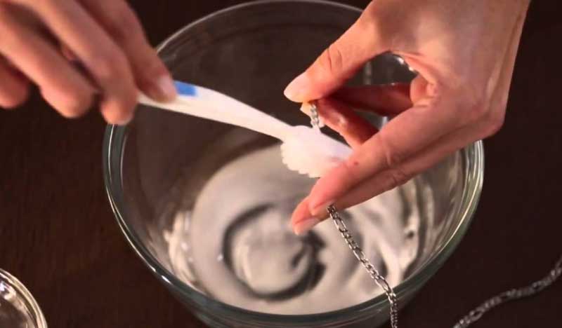 How Do You Clean a Metal Necklace?