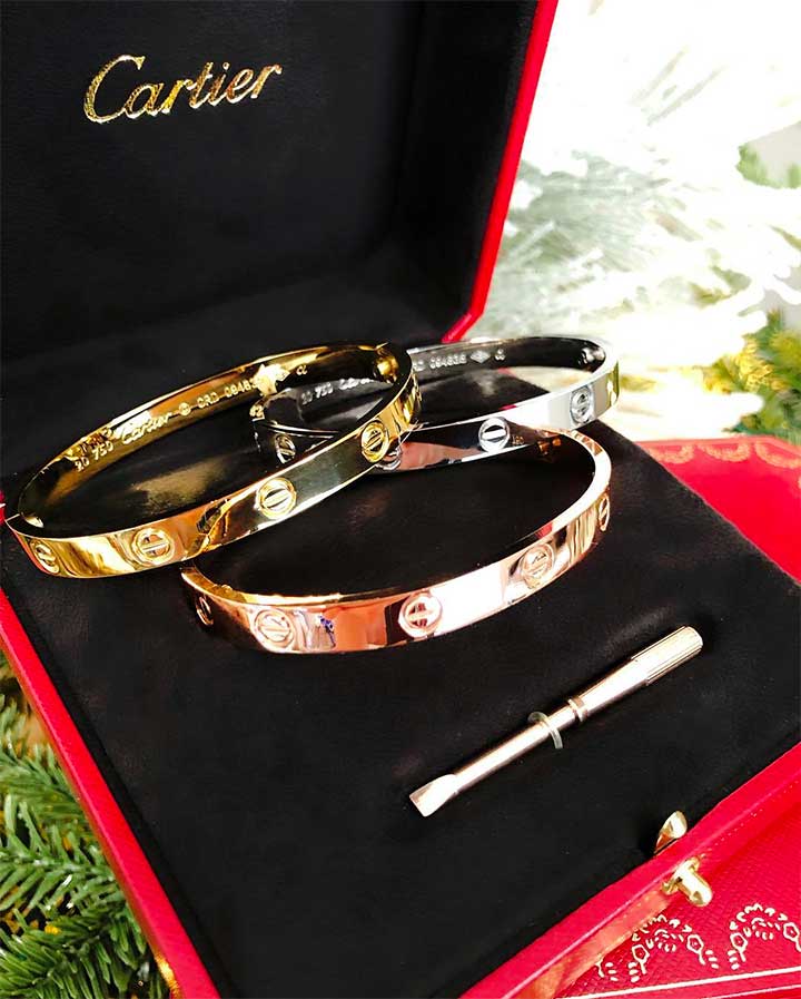 How does Cartier Love bracelet work?