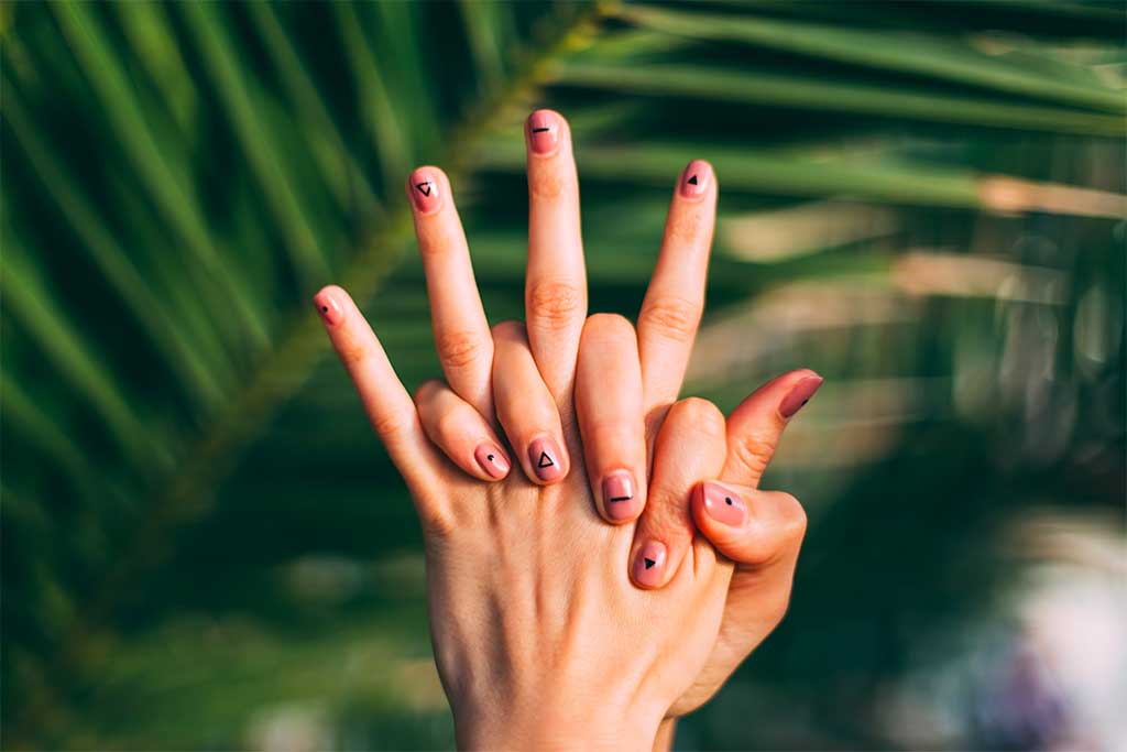 How Press-On Nails Are Revolutionizing Nail Care