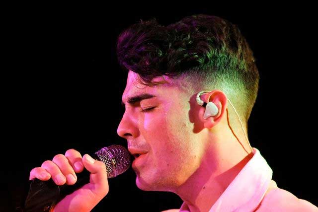 Joe Jonas Hairstyles