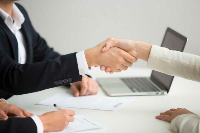 Mastering the Art of Salary Negotiation for a Sales Job in NYC