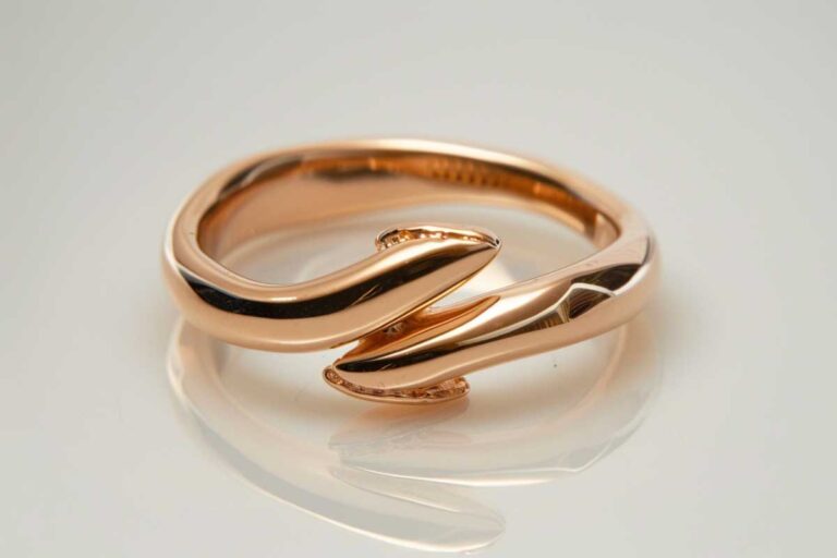 The Rose Gold Hug Ring: A Modern Symbol of Connection and Comfort