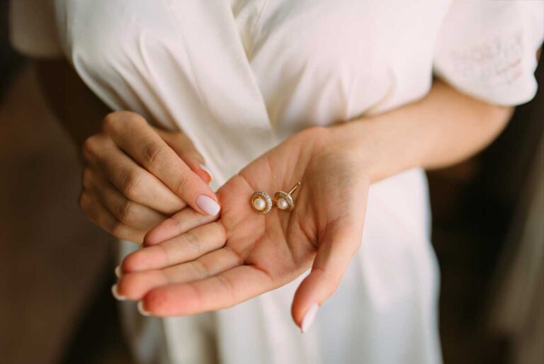 The Science Behind Pearl Stud Earrings