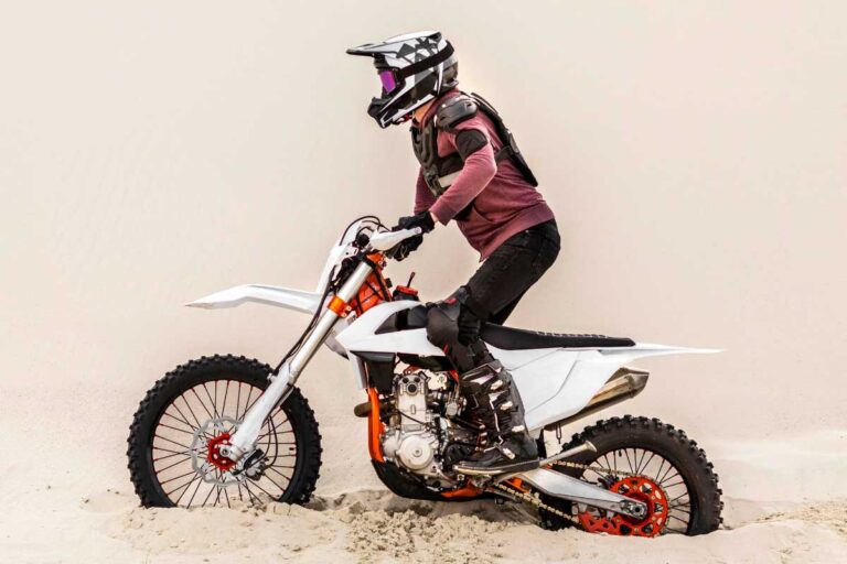 Tips For Your Ultimate Dirt Bike Rental Adventure In Dubai